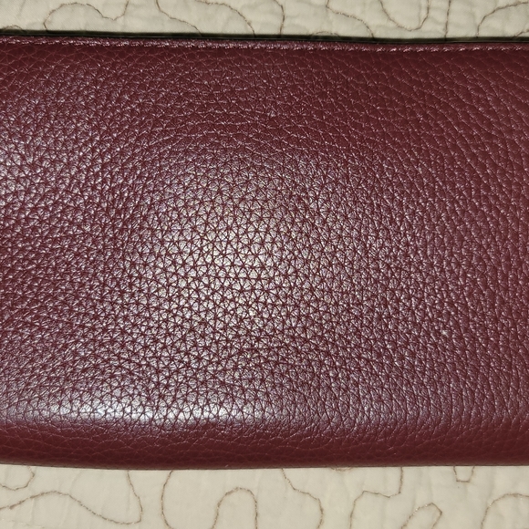MK merlot pebbled leather wallet - Picture 10 of 11